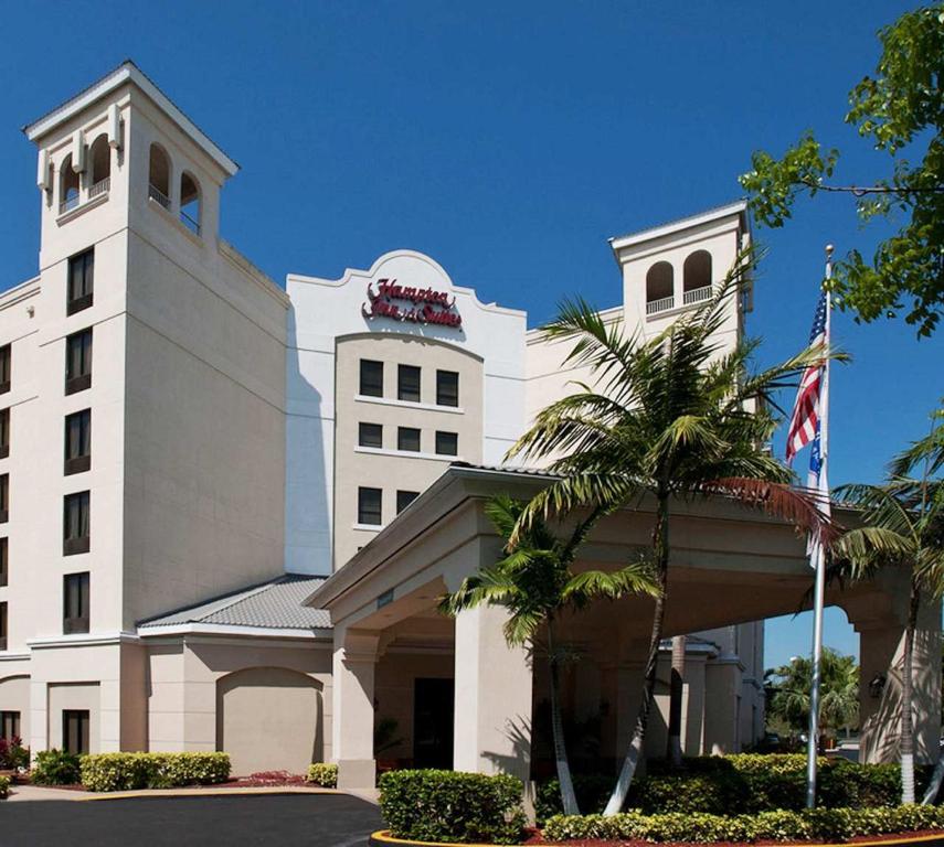 Hampton Inn & Suites Miami-Doral Dolphin Mall Main image 1